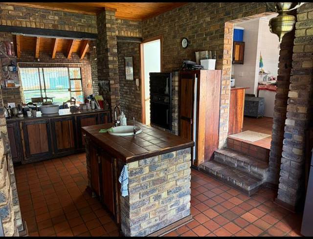 5 BEDROOM PROPERTY TO RENT IN RASLOUW